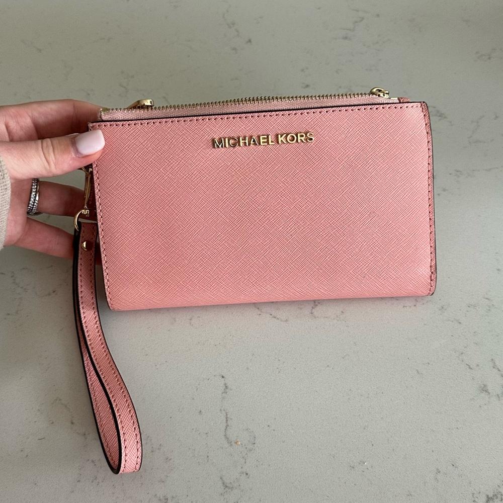 Michael Kors Wristlet